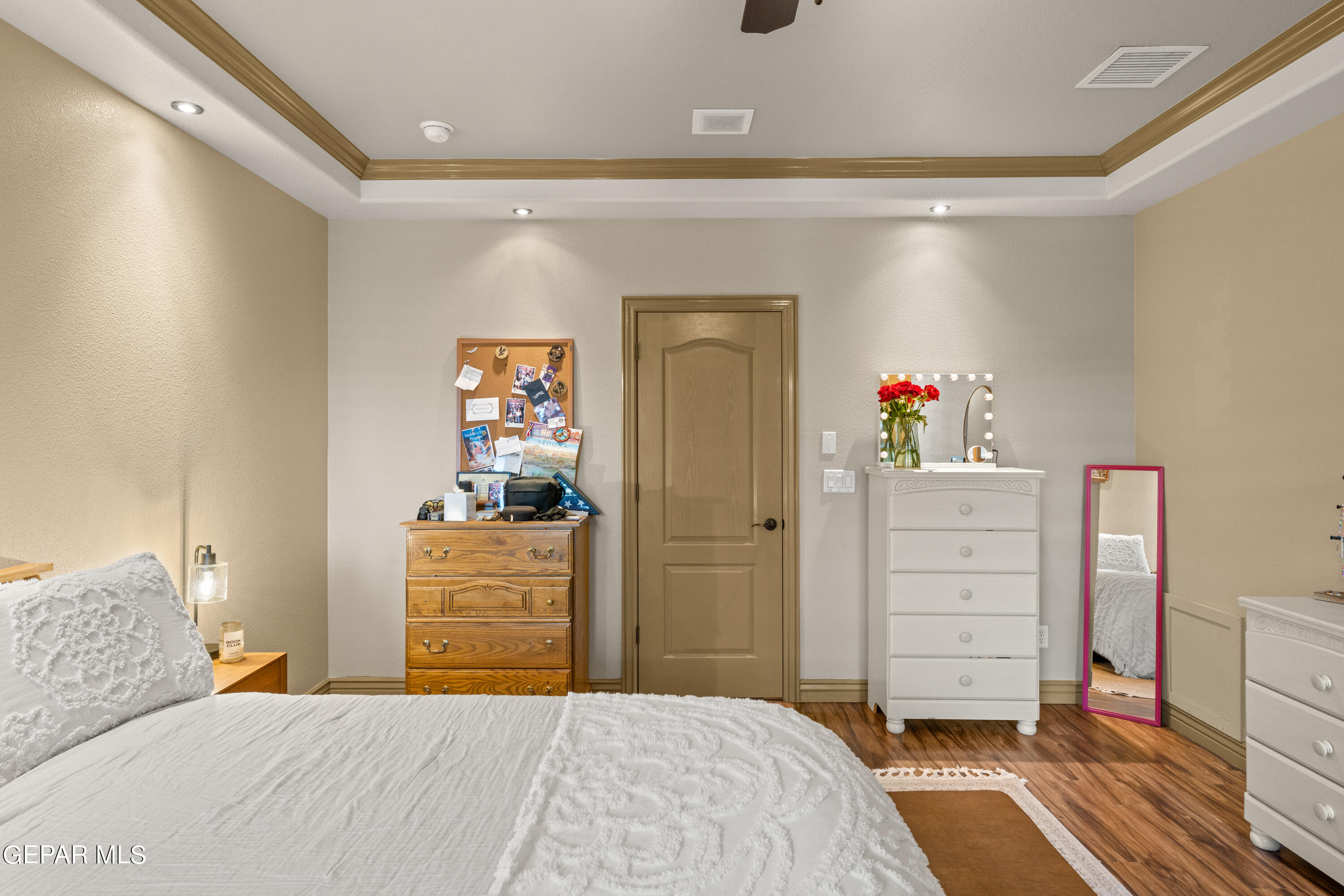 3037 SNOWY POINT Drive