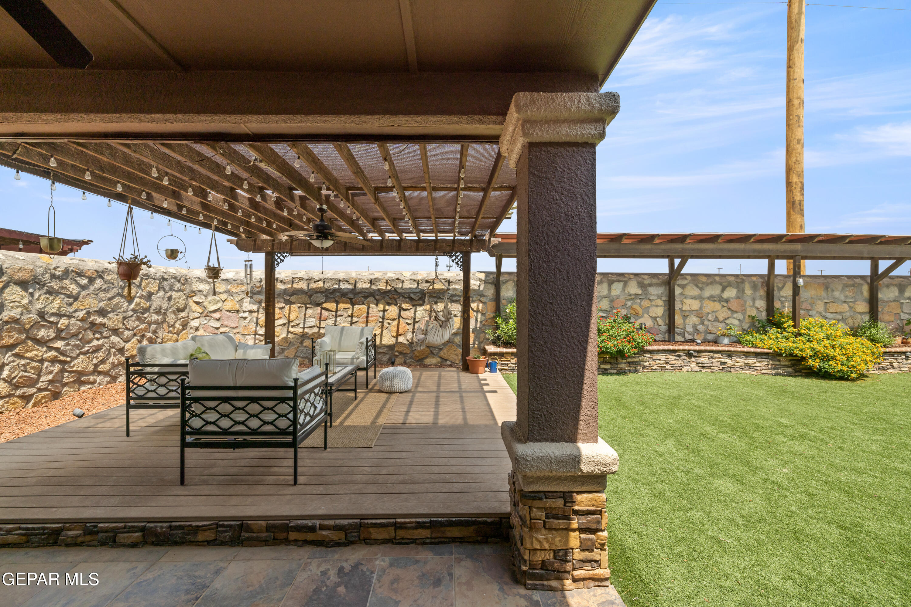 3037 SNOWY POINT Drive