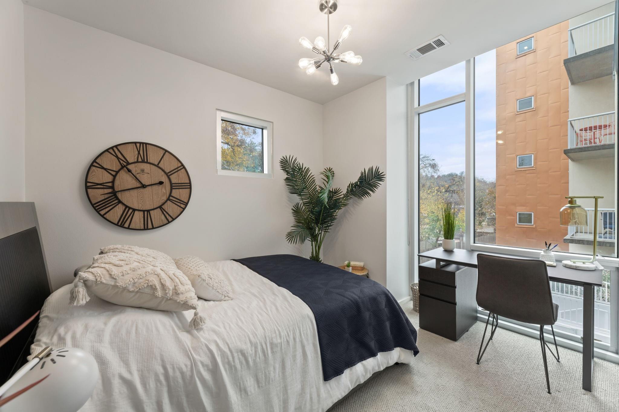 1600 Barton Springs RD # 4204