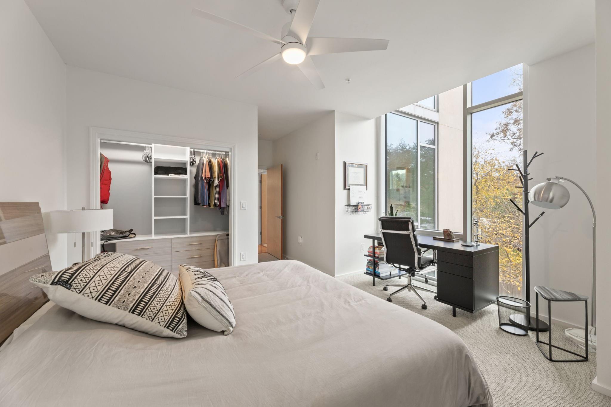 1600 Barton Springs RD # 4204