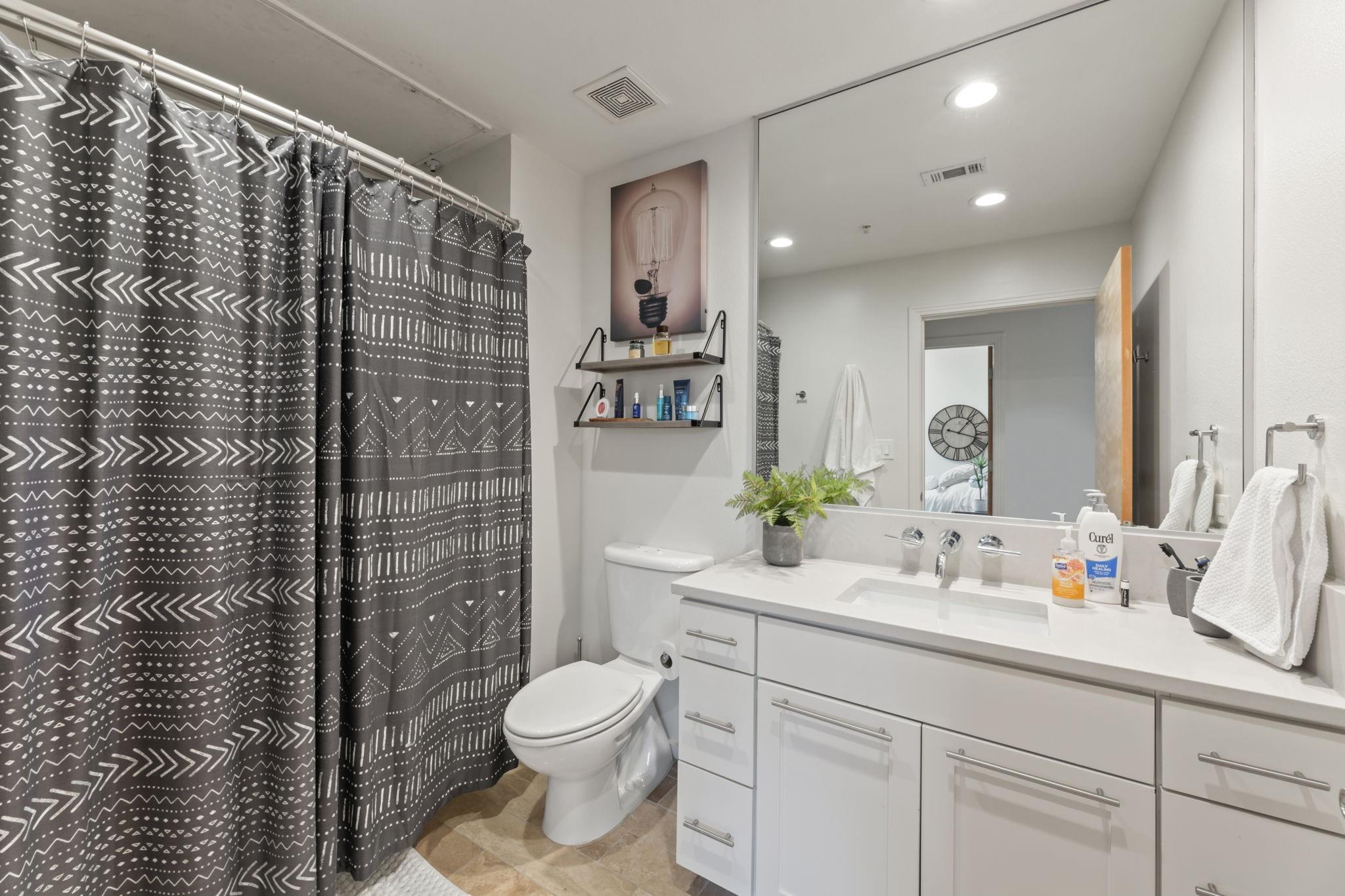 1600 Barton Springs RD # 4204