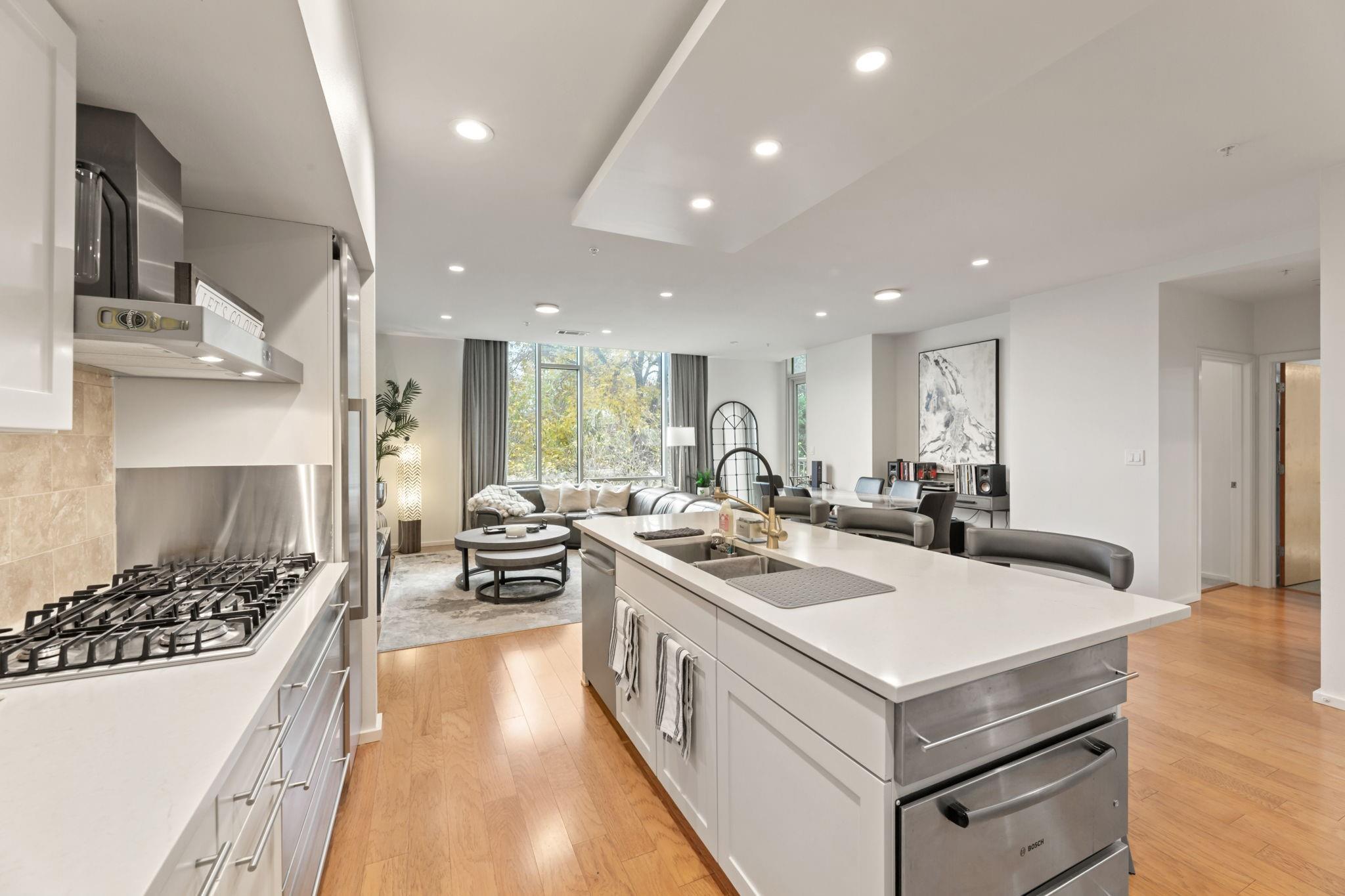 1600 Barton Springs RD # 4204