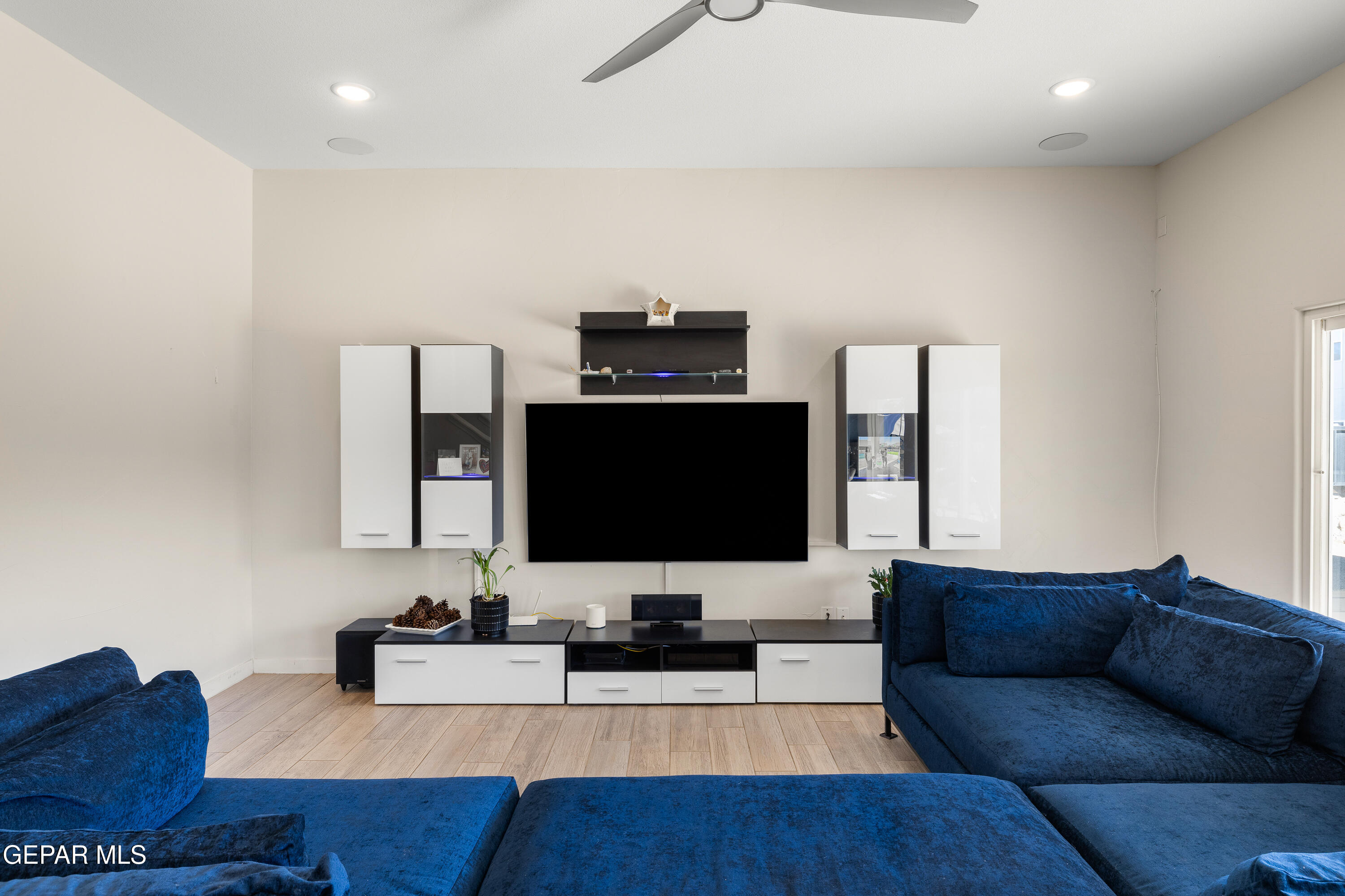 940 PECOS RIVER Drive