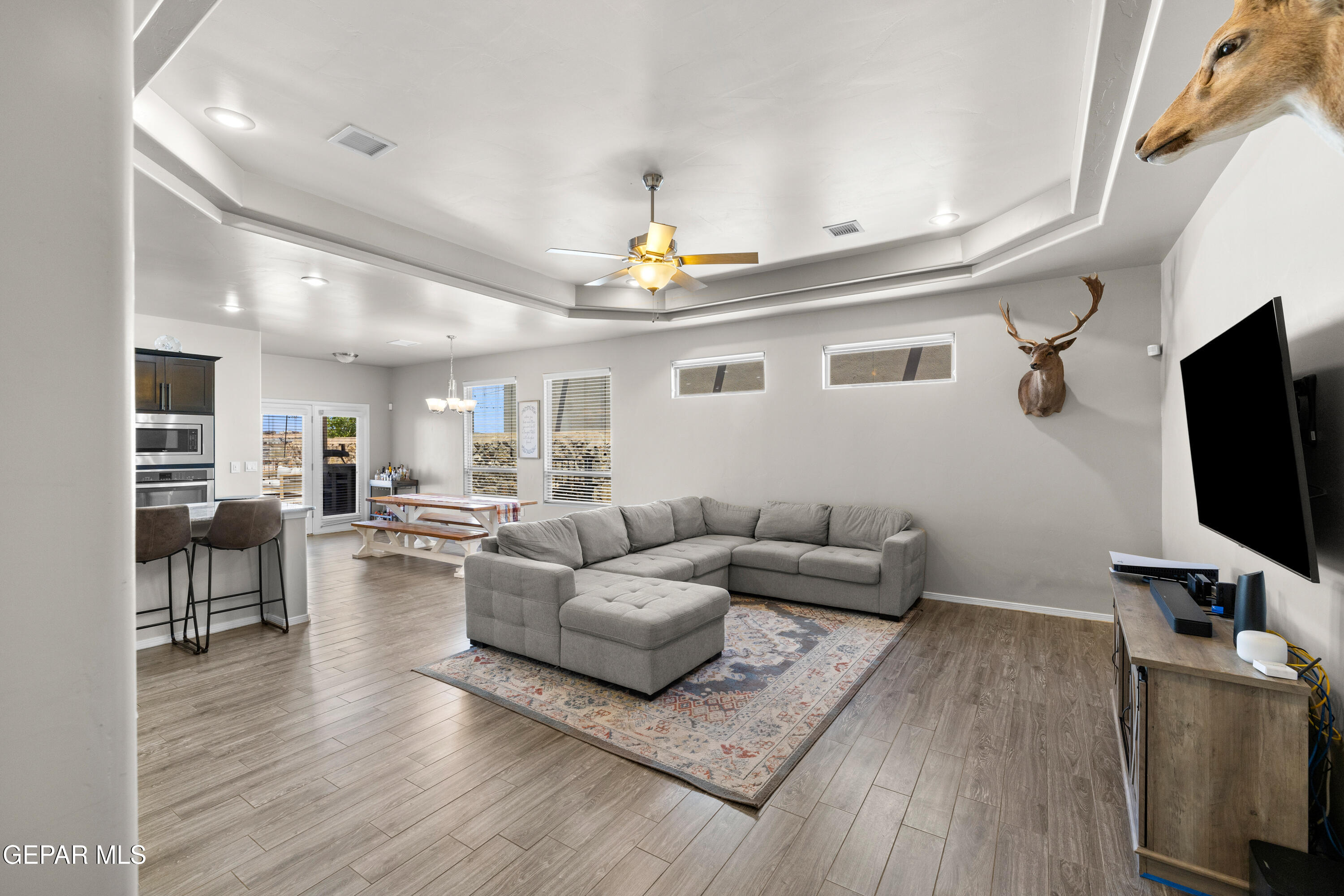 12401 KNIGHTSBRIDGE Drive