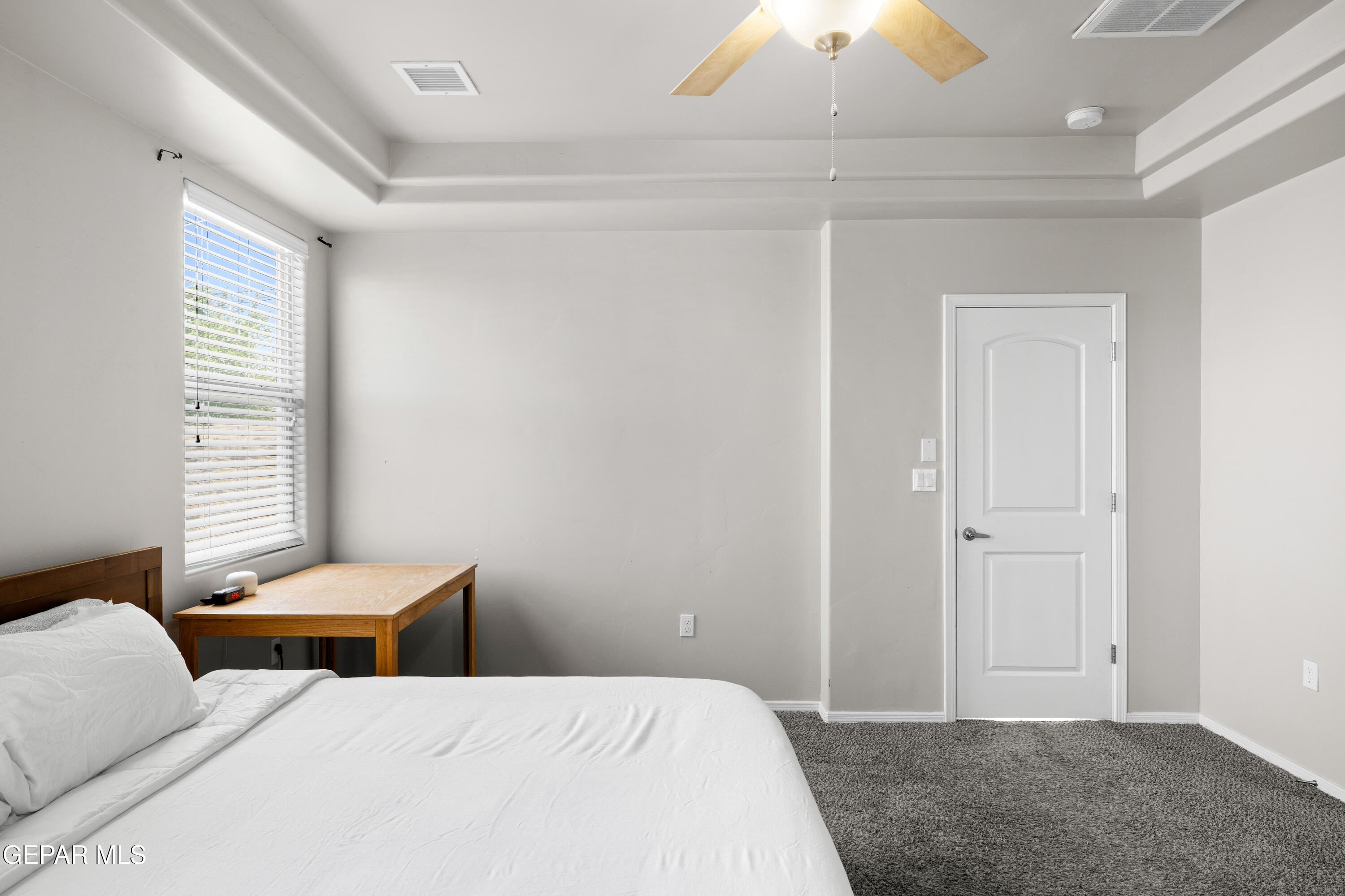 12401 KNIGHTSBRIDGE Drive