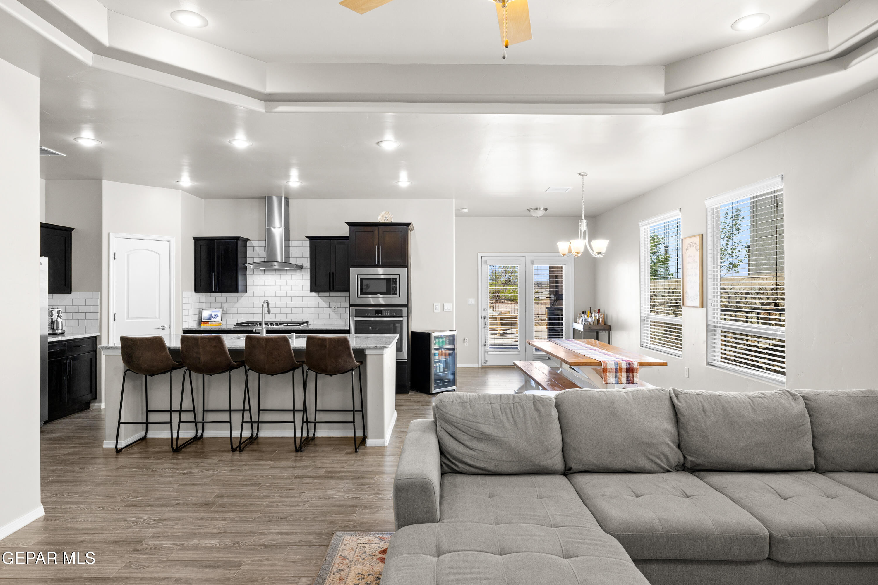 12401 KNIGHTSBRIDGE Drive