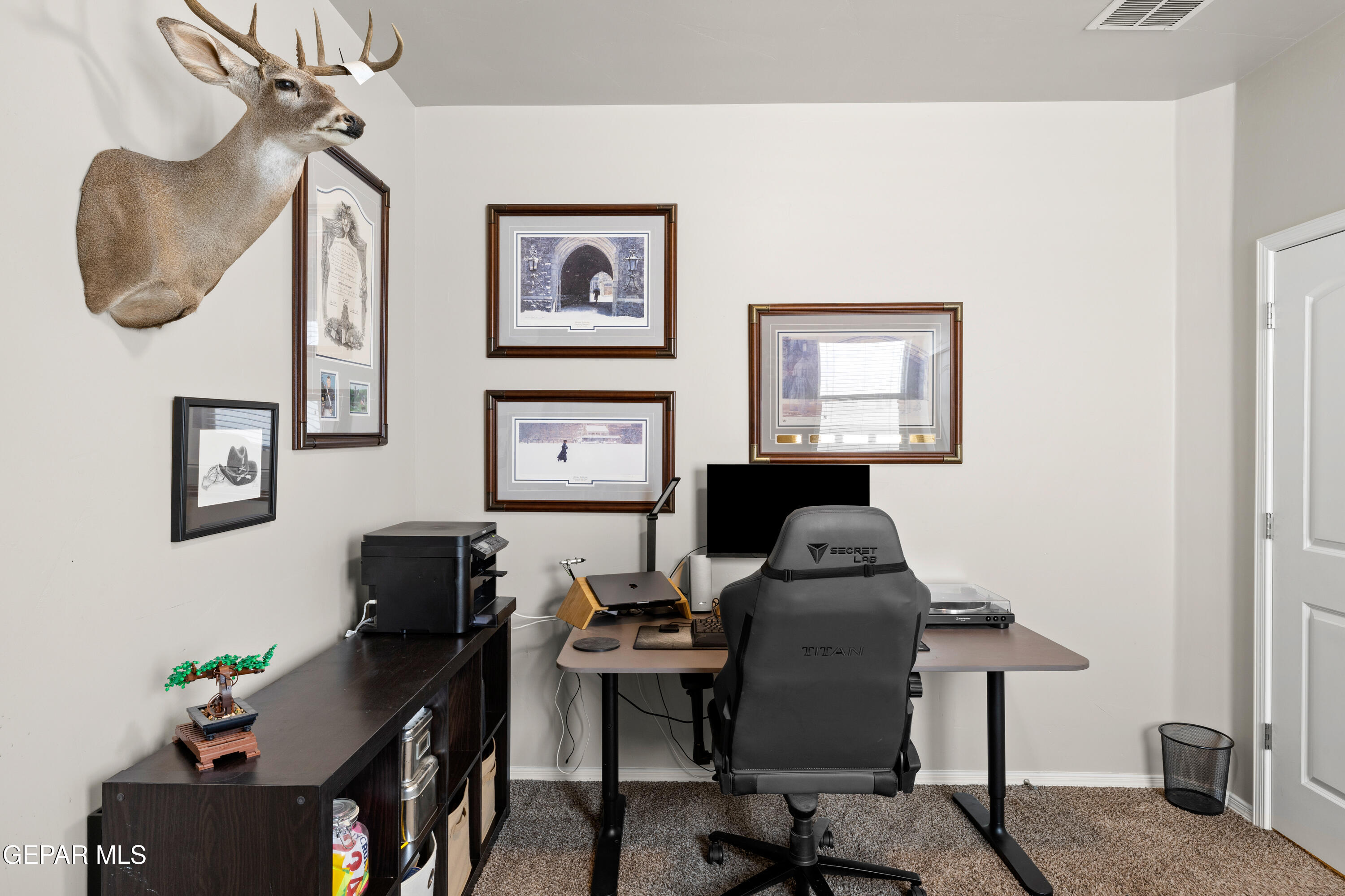 12401 KNIGHTSBRIDGE Drive