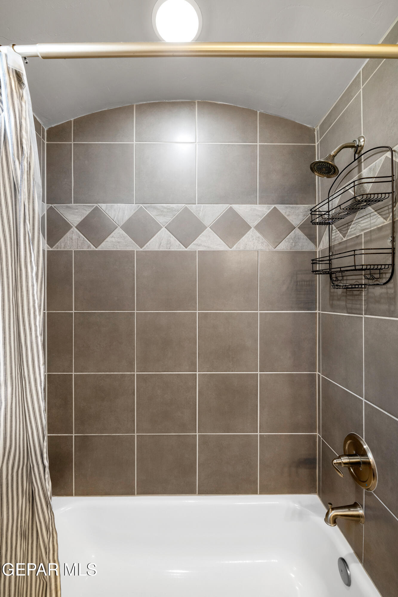 12401 KNIGHTSBRIDGE Drive