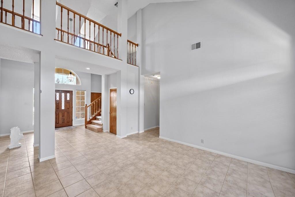 6313 John Chisum LN