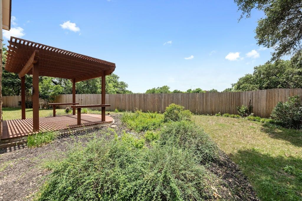 6313 John Chisum LN
