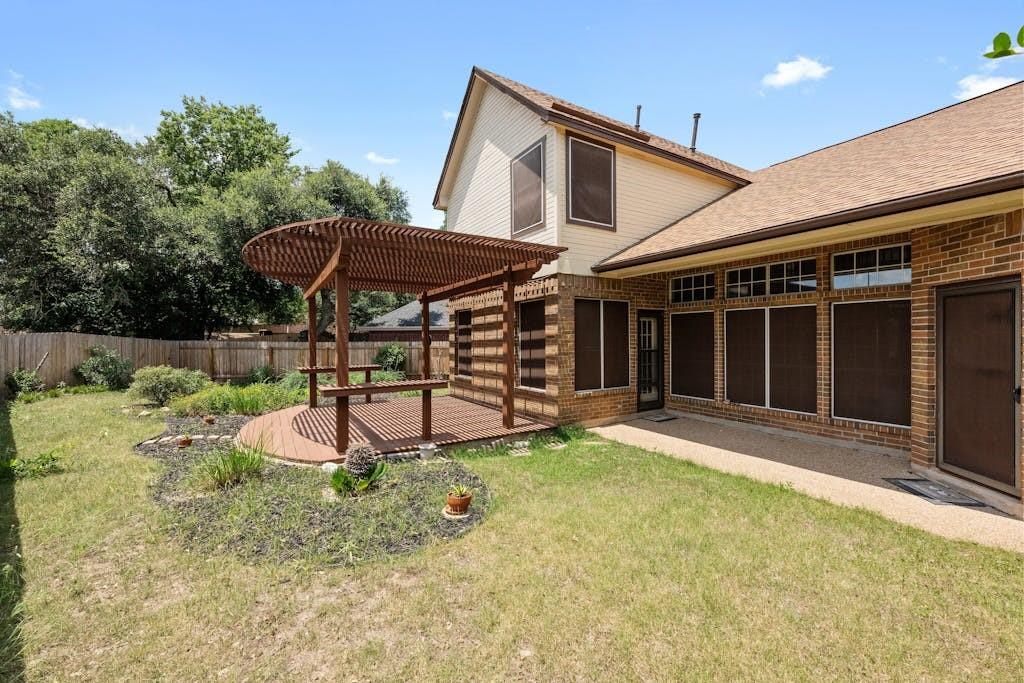 6313 John Chisum LN