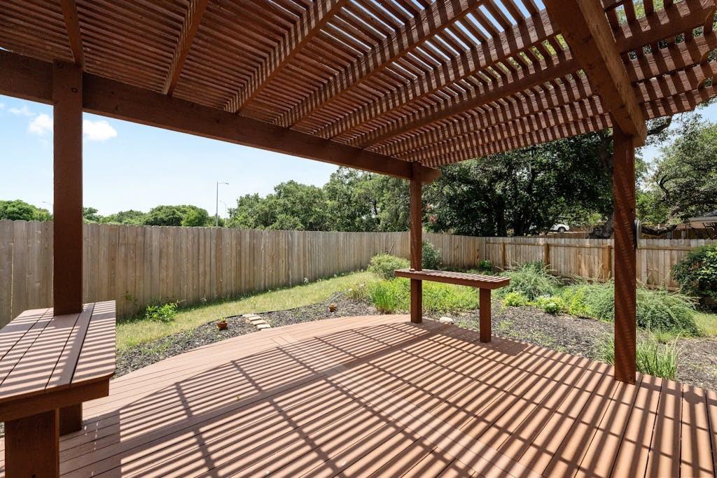 6313 John Chisum LN
