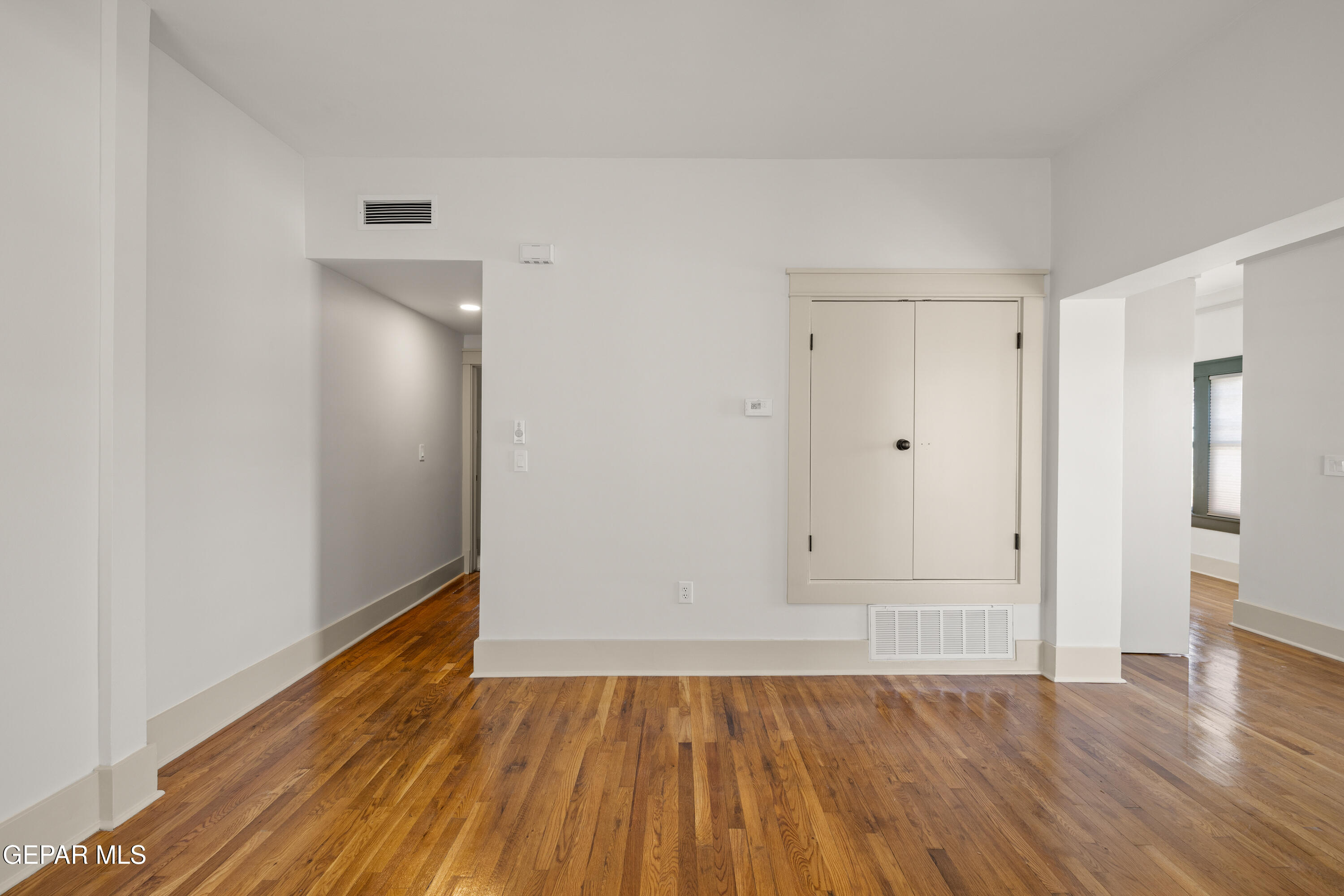 914 W Yandell Drive 2B