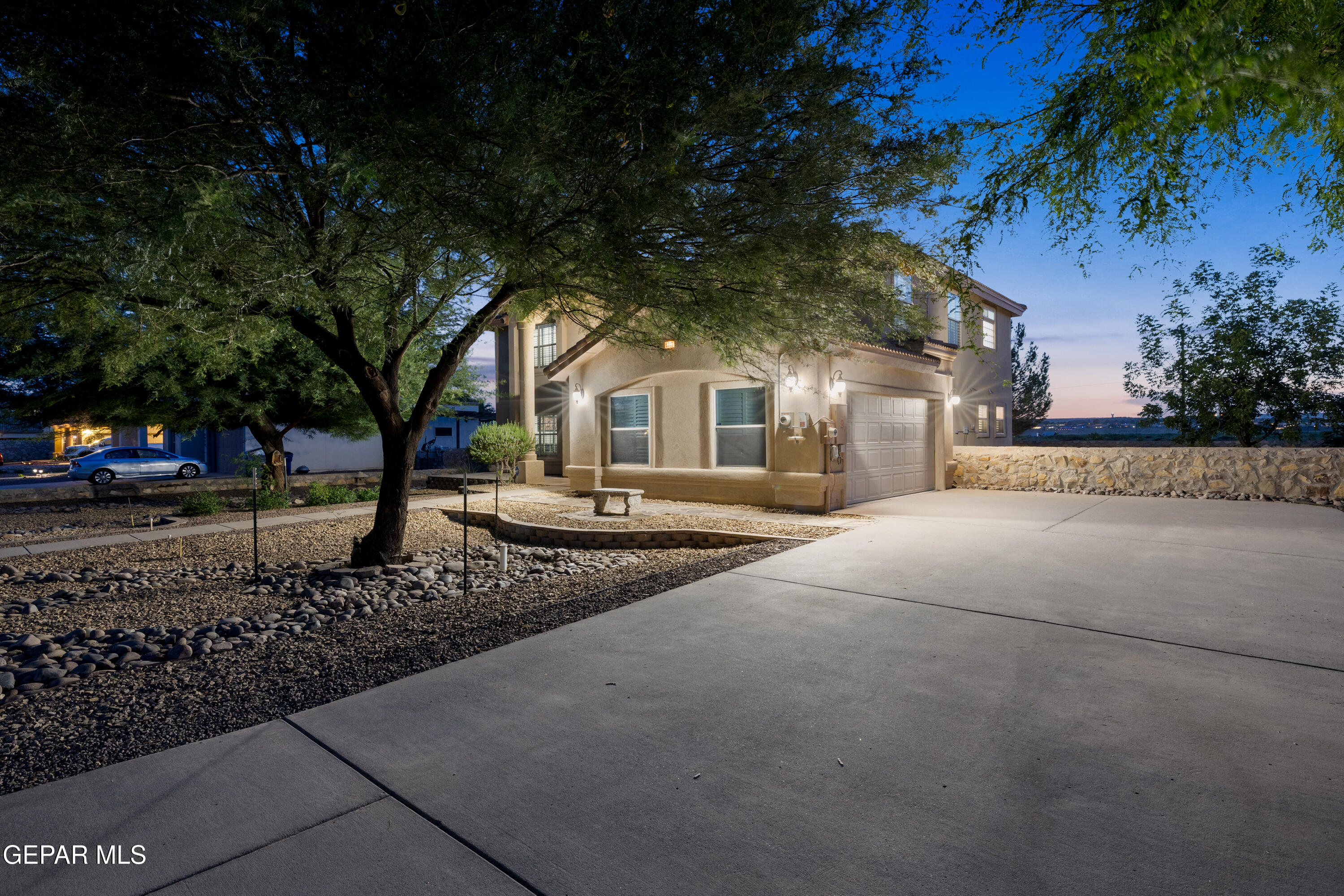 6013 VALLE ESPANOLA Lane