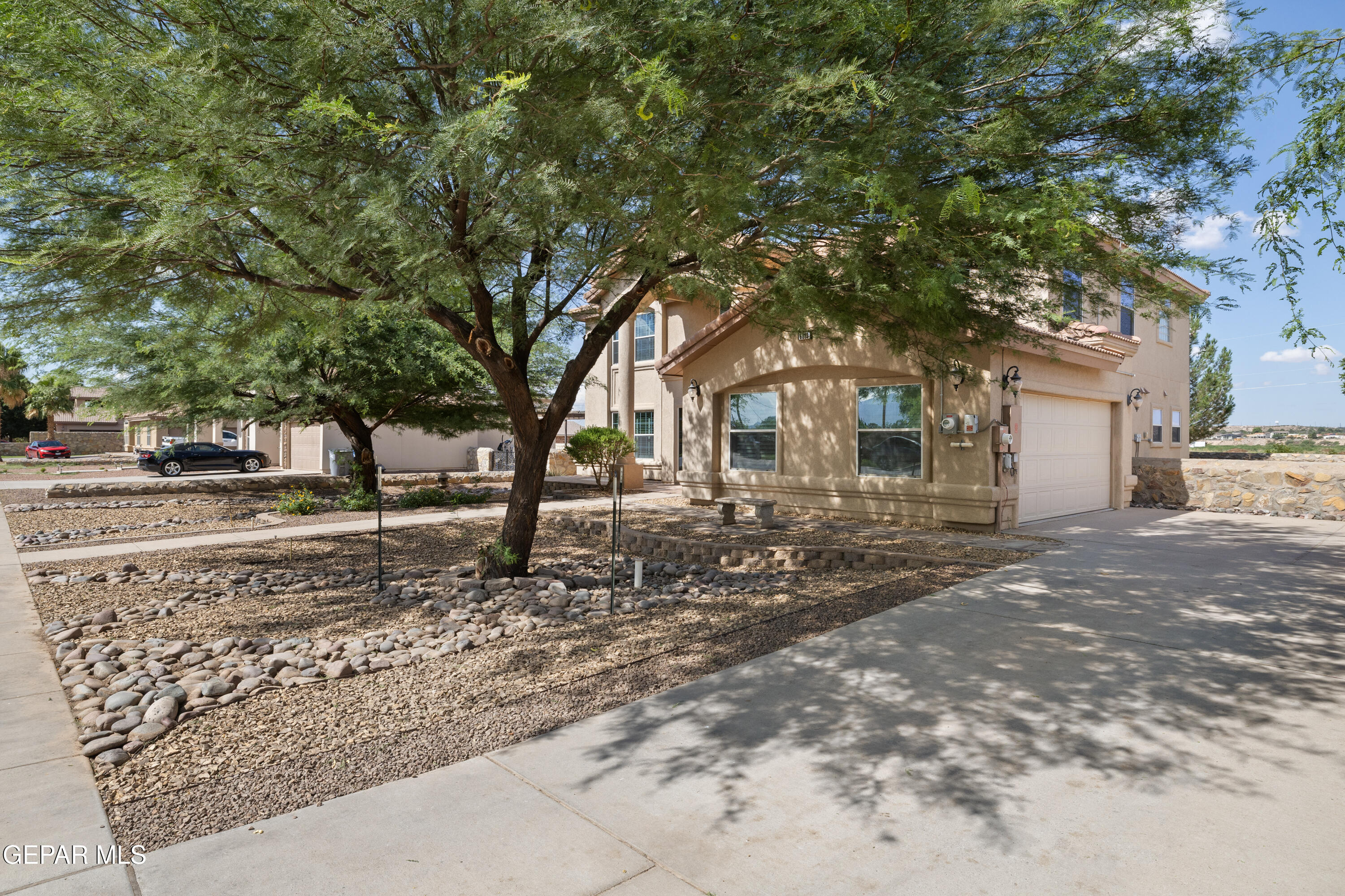 6013 VALLE ESPANOLA Lane