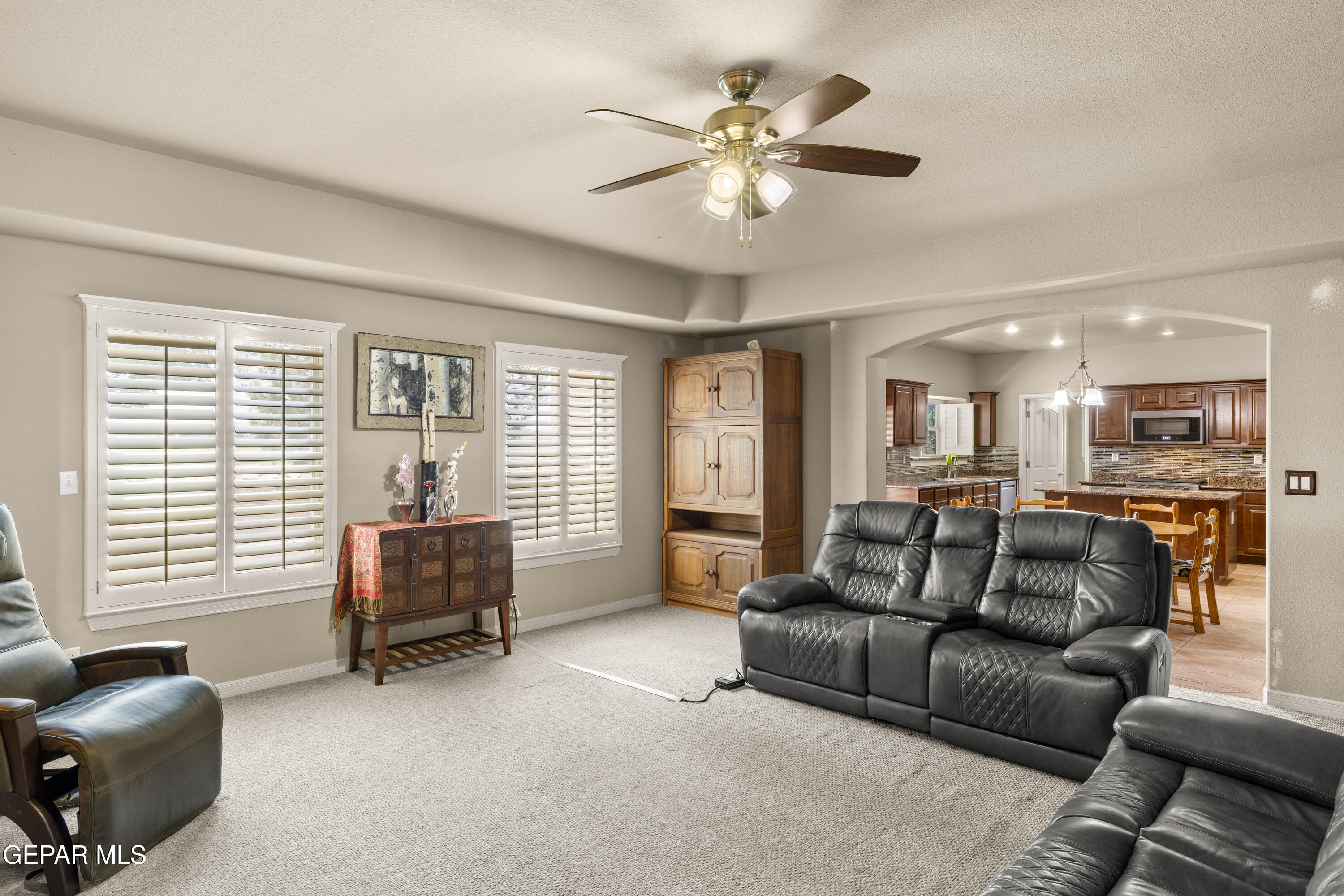 6013 VALLE ESPANOLA Lane
