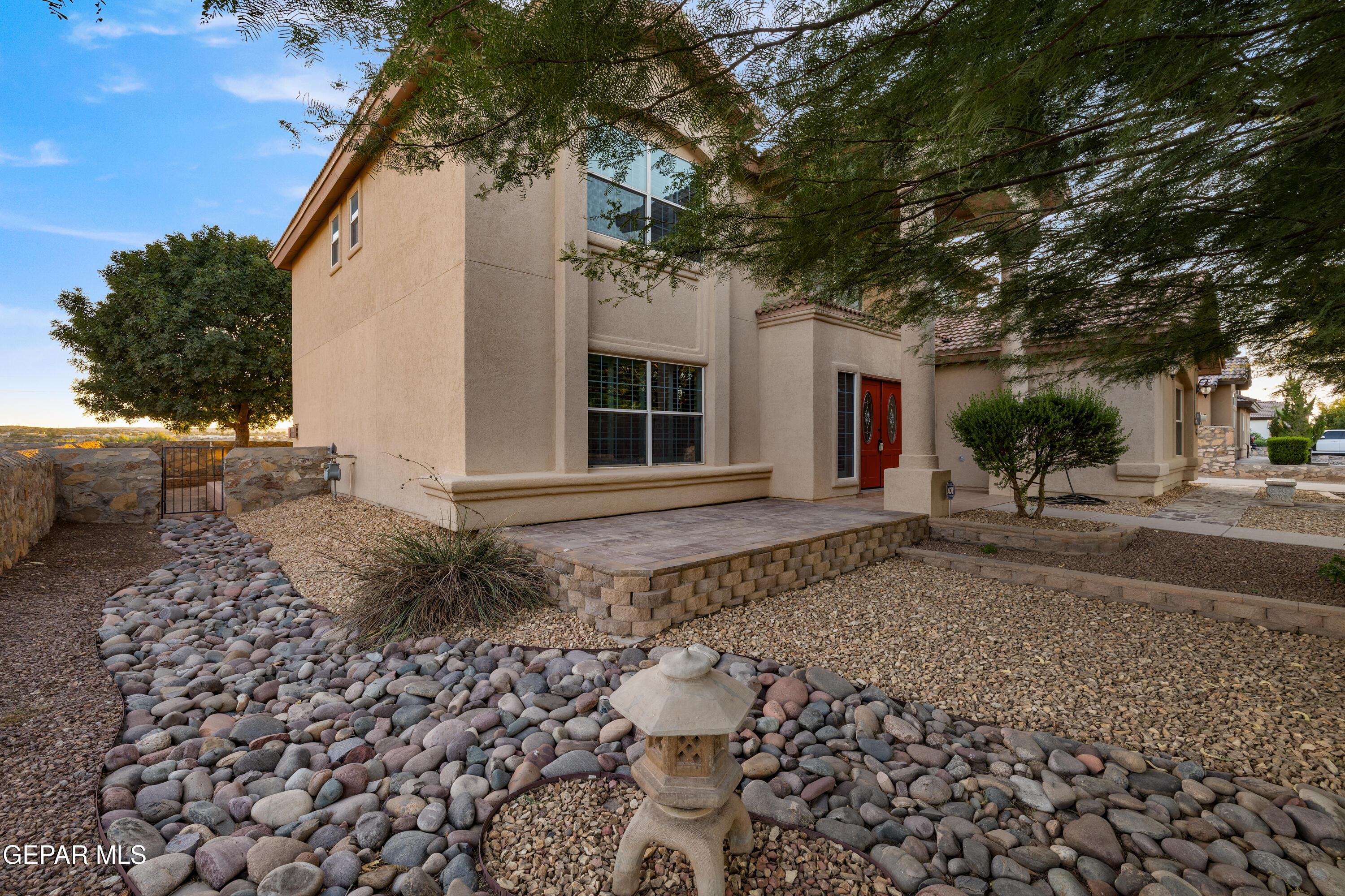 6013 VALLE ESPANOLA Lane