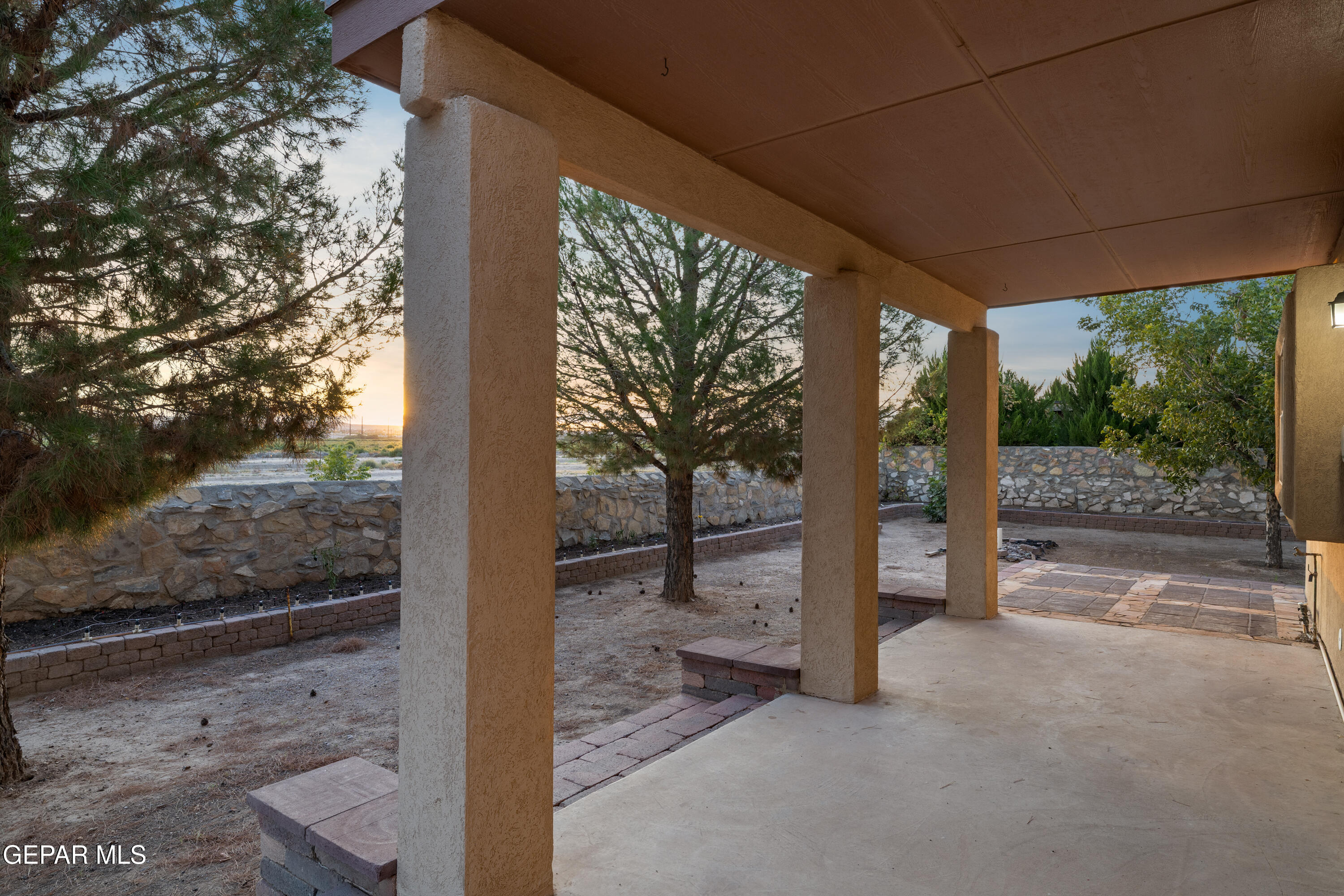 6013 VALLE ESPANOLA Lane