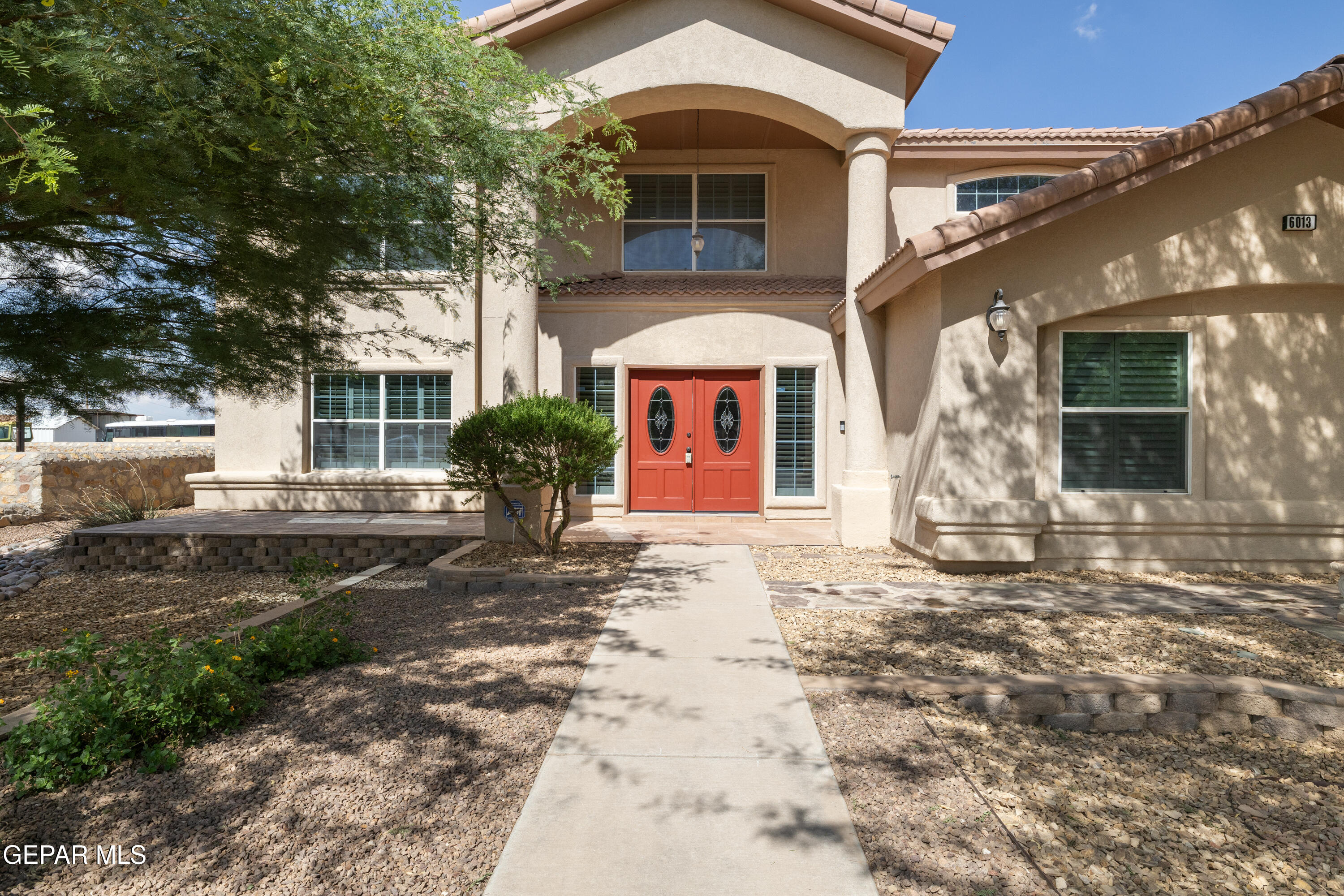 6013 VALLE ESPANOLA Lane