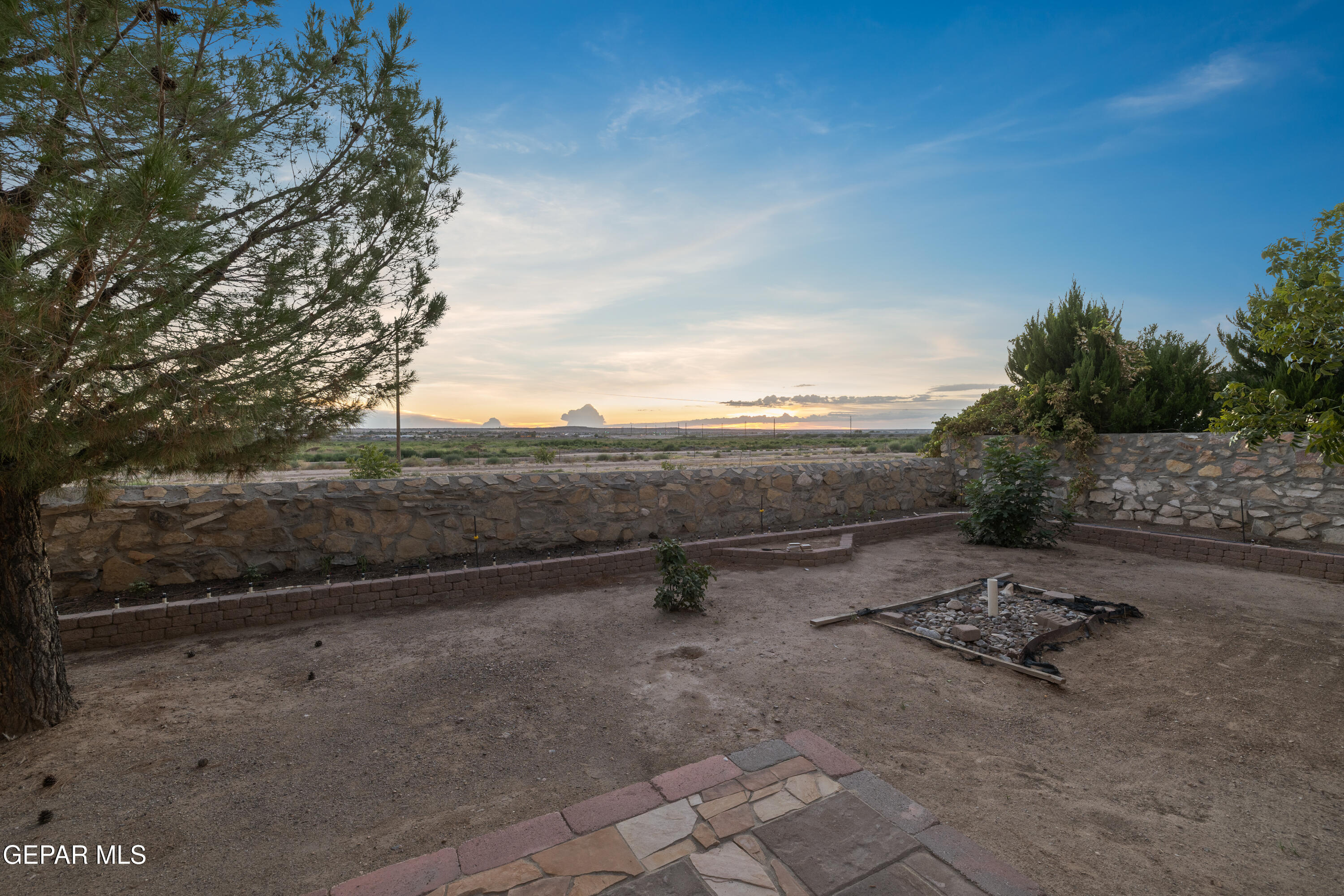 6013 VALLE ESPANOLA Lane