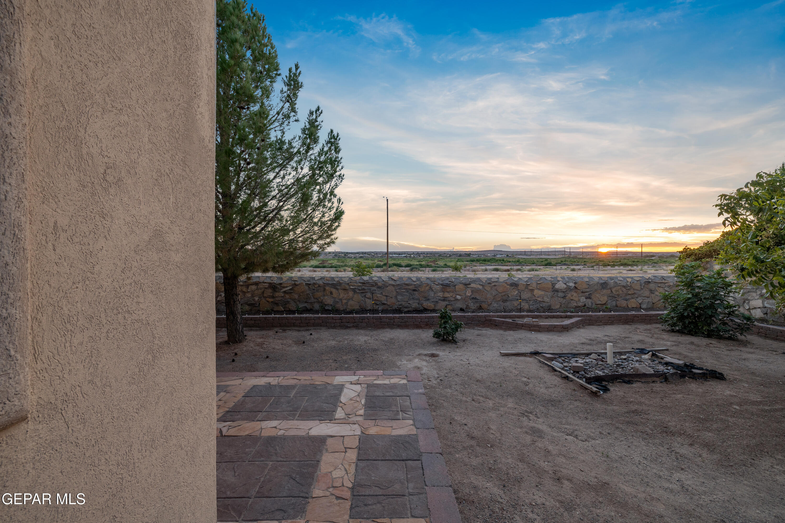 6013 VALLE ESPANOLA Lane