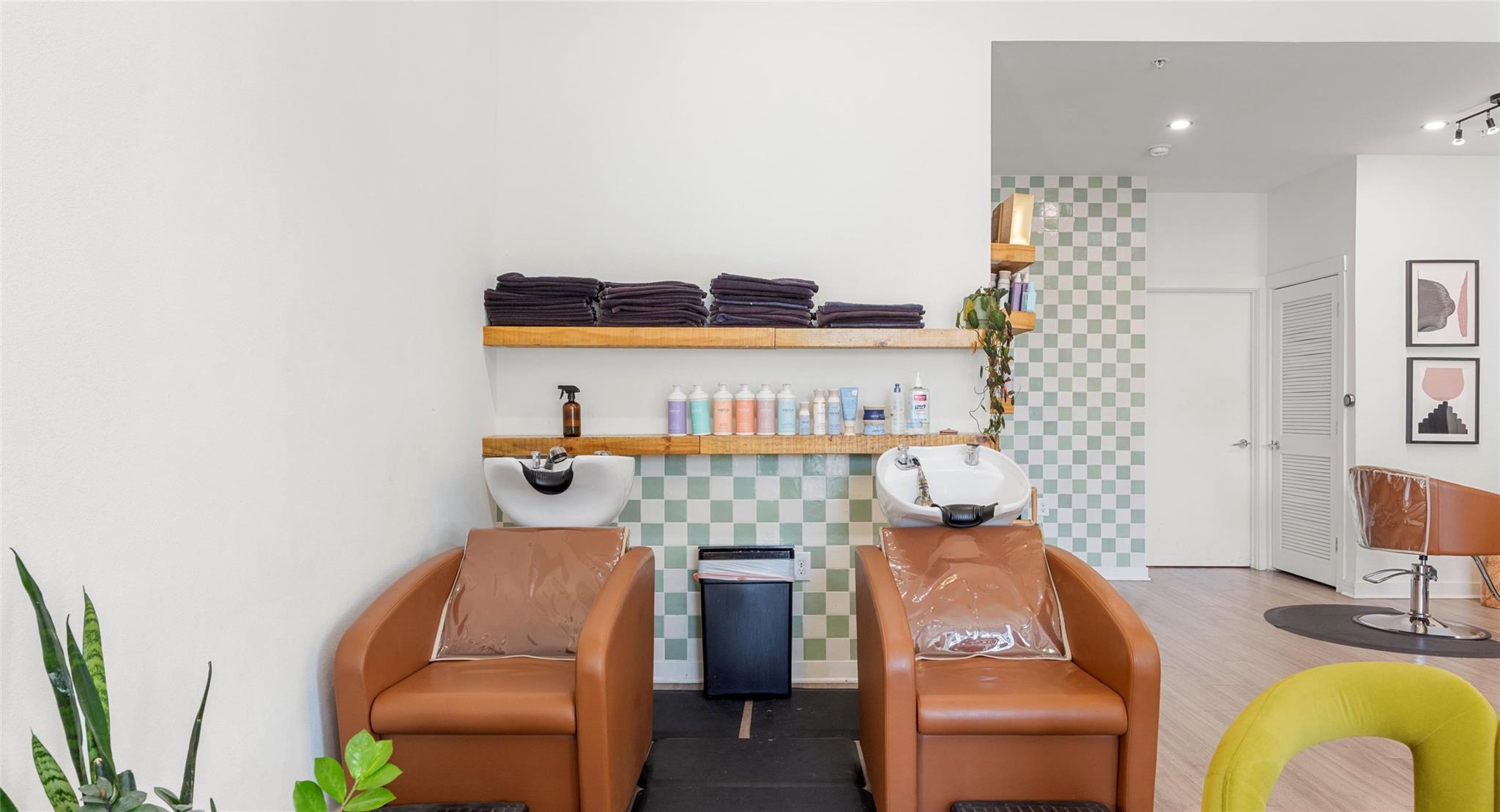 4361 S Congress Ave # 103