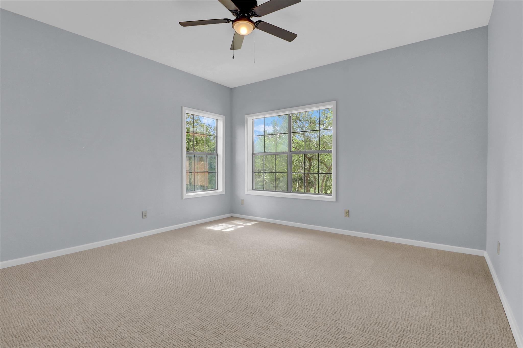 2211 Hilliard RD