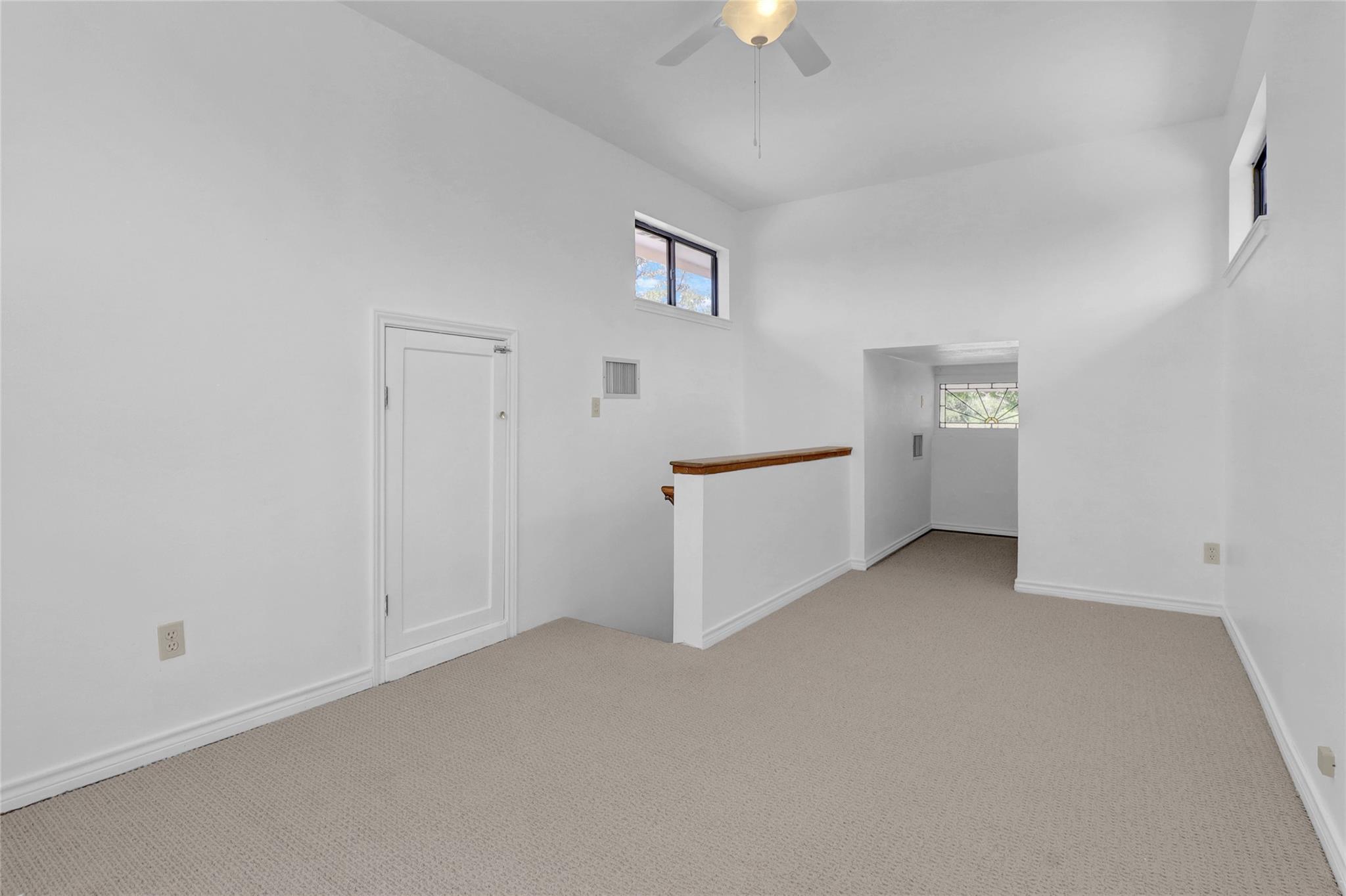 2211 Hilliard RD