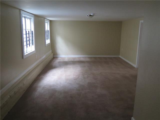 2124 CALHOUN Street