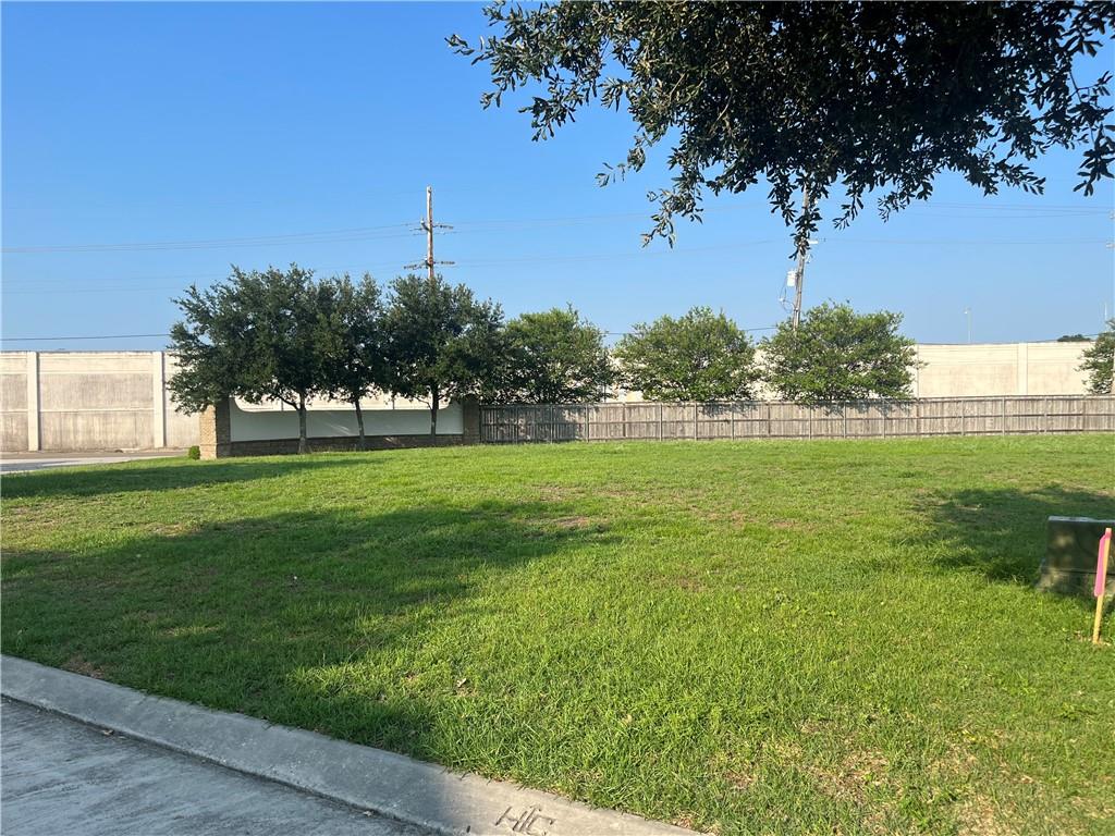 125 OAK TREE Drive