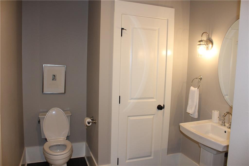 216 CHARTRES Street 2C