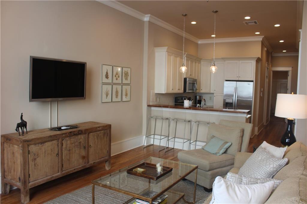 216 CHARTRES Street 2C
