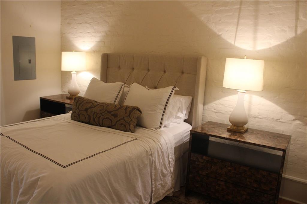 216 CHARTRES Street 2C