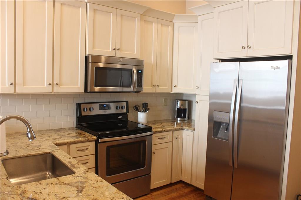 216 CHARTRES Street 2C