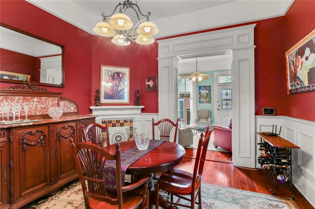 1023 ROYAL Street 1023
