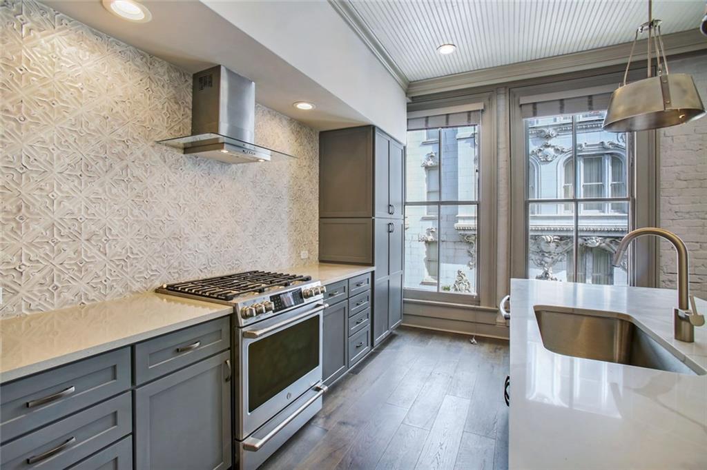 219 ROYAL Street 403