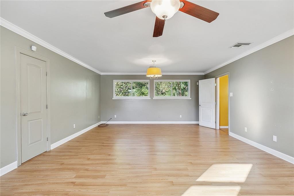 848 DODGE Avenue