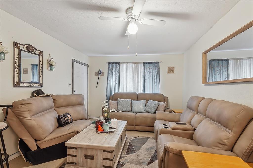 2241-2243 KRAFT Place