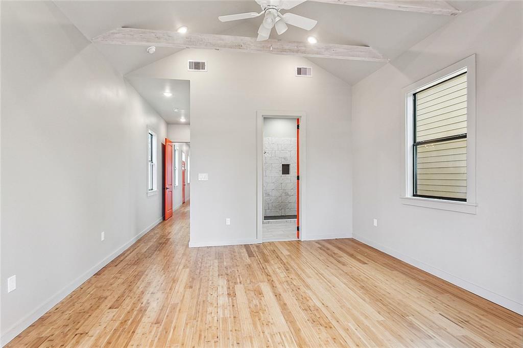 1818 N DERBIGNY Street