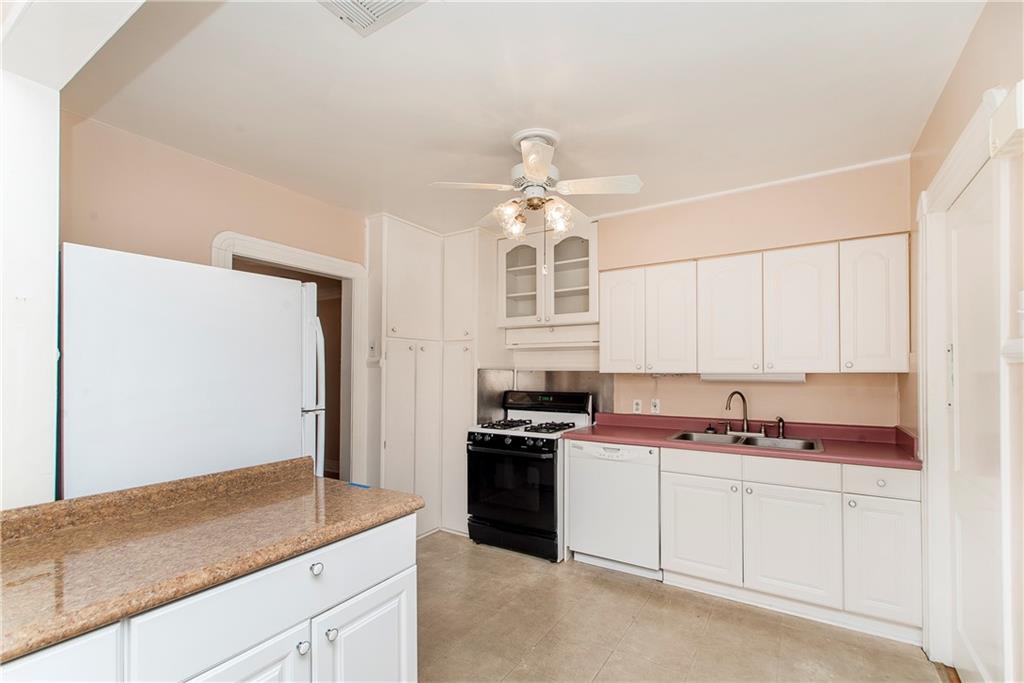 723/725 SUMNER Street