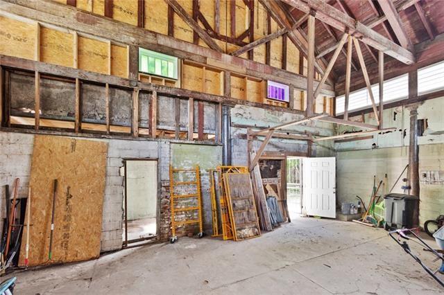 5219 DAUPHINE Street