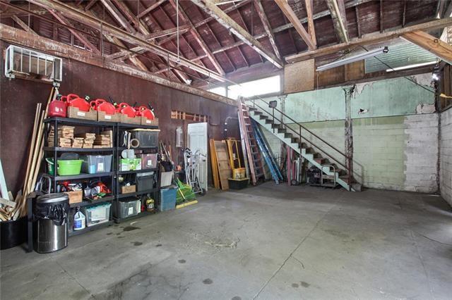 5219 DAUPHINE Street