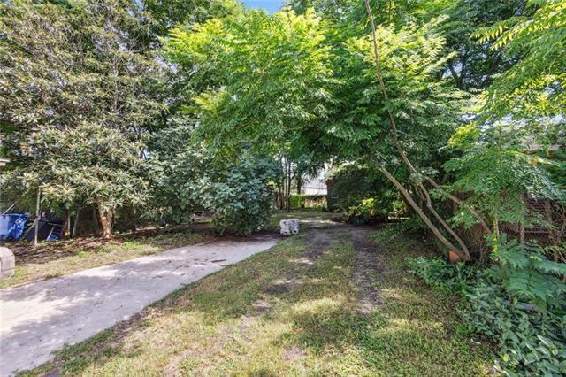 5219 DAUPHINE Street