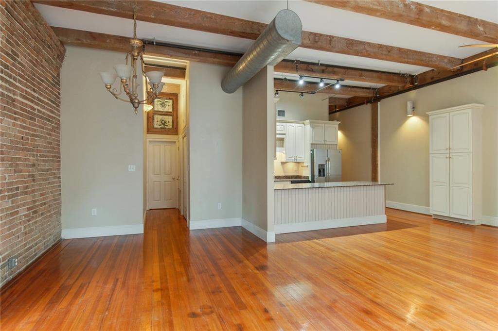 528 BARONNE Street 302