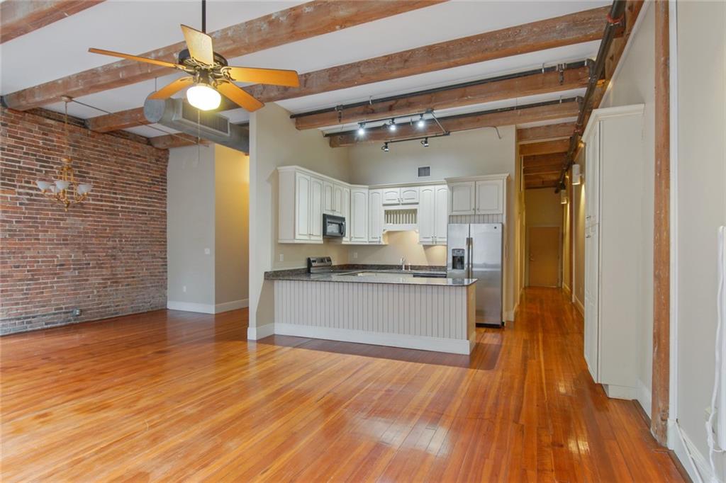 528 BARONNE Street 302