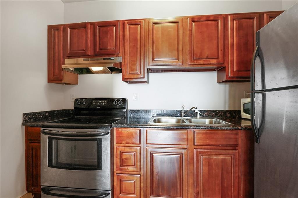 1221 DECATUR Street 302