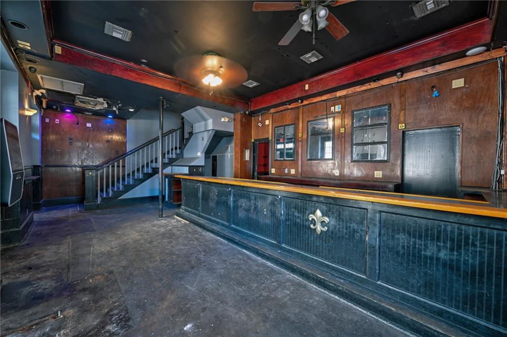 718 BOURBON Street