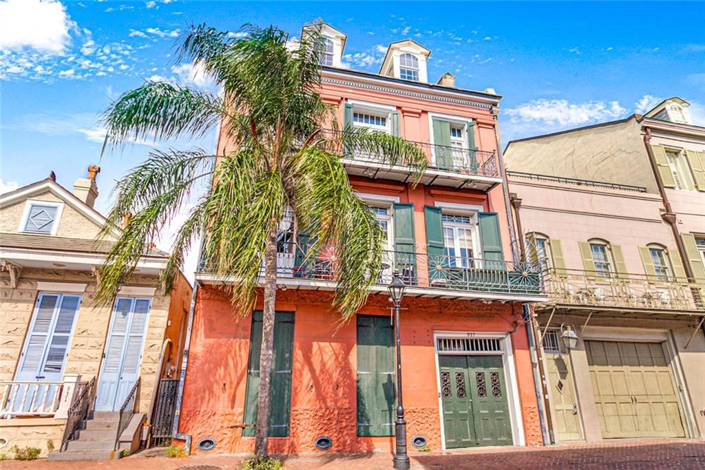 927 TOULOUSE Street 103