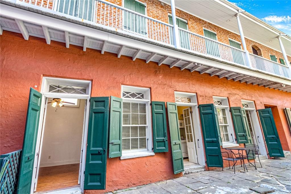927 TOULOUSE Street 103