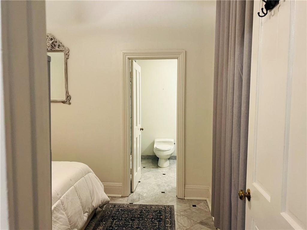 1022 ST PETER Street 102